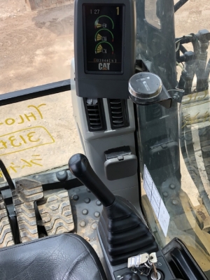 ขายรถขุด 313DCR ปี 2013 (3,xxx ชั่วโมง) นำเข้าเองจากญี่ปุ่น สภาพสวยพร้อมใช้ มีVDOการทำงานครับ