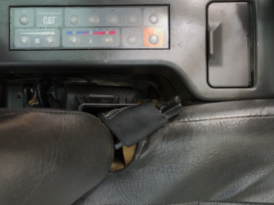 ขายรถขุด 313DCR ปี 2013 (3,xxx ชั่วโมง) นำเข้าเองจากญี่ปุ่น สภาพสวยพร้อมใช้ มีVDOการทำงานครับ