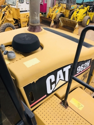 ขายรถตักล้อยาง CAT 962H นำเข้าเองจากญี่ปุ่น สภาพสวยพร้อมใช้ มีVDOการทำงานครับ