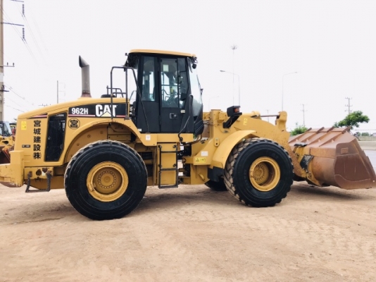 ขายรถตักล้อยาง CAT 962H นำเข้าเองจากญี่ปุ่น สภาพสวยพร้อมใช้ มีVDOการทำงานครับ