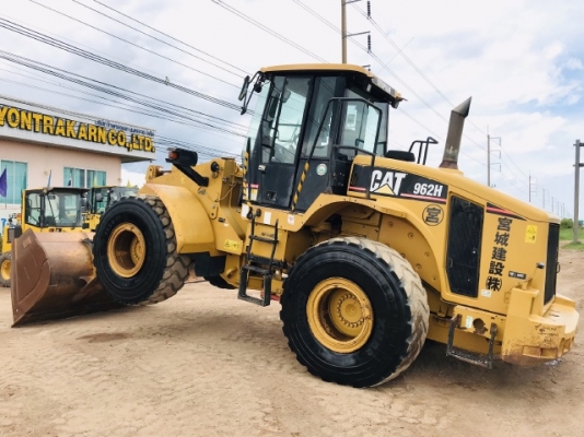 ขายรถตักล้อยาง CAT 962H นำเข้าเองจากญี่ปุ่น สภาพสวยพร้อมใช้ มีVDOการทำงานครับ