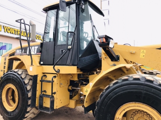 ขายรถตักล้อยาง CAT 962H นำเข้าเองจากญี่ปุ่น สภาพสวยพร้อมใช้ มีVDOการทำงานครับ