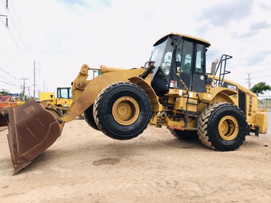 ขายรถตักล้อยาง CAT 962H นำเข้าเองจากญี่ปุ่น สภาพสวยพร้อมใช้ มีVDOการทำงานครับ