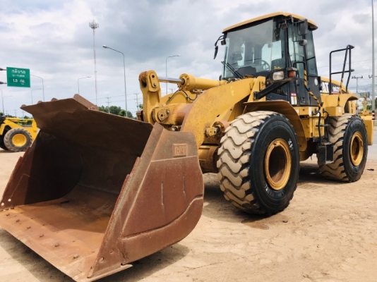 ขายรถตักล้อยาง CAT 962H นำเข้าเองจากญี่ปุ่น สภาพสวยพร้อมใช้ มีVDOการทำงานครับ