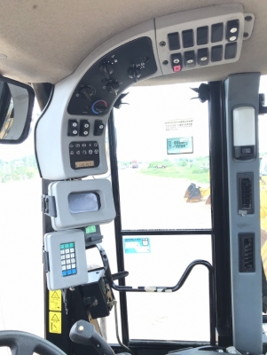 ขายรถตักล้อยาง CAT 962H นำเข้าเองจากญี่ปุ่น สภาพสวยพร้อมใช้ มีVDOการทำงานครับ