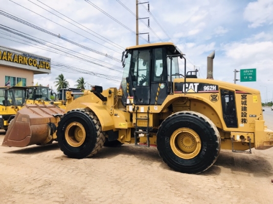 ขายรถตักล้อยาง CAT 962H นำเข้าเองจากญี่ปุ่น สภาพสวยพร้อมใช้ มีVDOการทำงานครับ