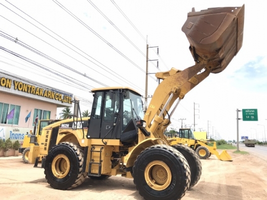 ขายรถตักล้อยาง CAT 962H นำเข้าเองจากญี่ปุ่น สภาพสวยพร้อมใช้ มีVDOการทำงานครับ
