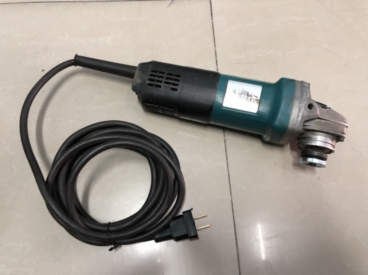 หินเจียร์ 4&quot; makita 9553BX สวิทช์ท้าย