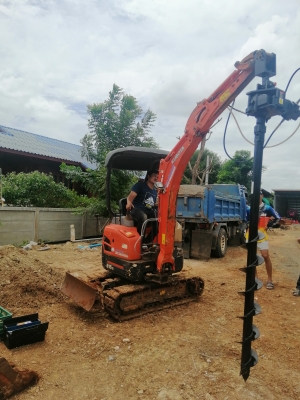 สว่านเจาะดิน