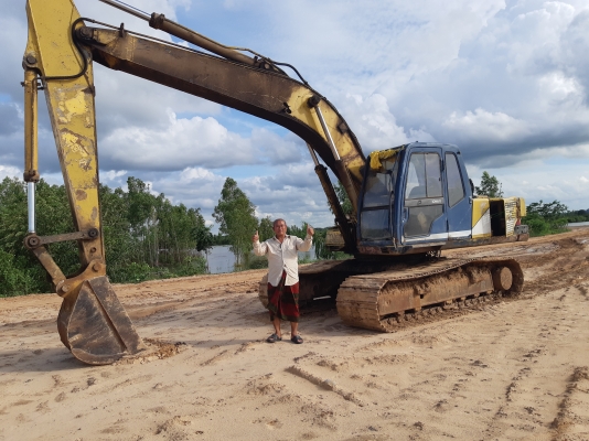 ขายด่วน SK200-3 เครื่องเดิม ปั้มเดิม แอรหนาว เอกสารเป็นเล่มทะเบียน สภาพดีใช้งานปกติ พร้อมใช้งาน