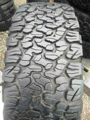 ขายแม็กพร้อมยาง BF U.S.A 265/70R16 ปี16 ดอกยางเต็มสดทุกเส้น ผ้าใบ 10 ชั้น ใช้งานมาน้อย คุ้มสุดๆ ชุดล