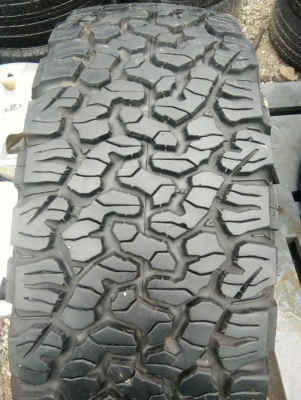 ขายแม็กพร้อมยาง BF U.S.A 265/70R16 ปี16 ดอกยางเต็มสดทุกเส้น ผ้าใบ 10 ชั้น ใช้งานมาน้อย คุ้มสุดๆ ชุดล
