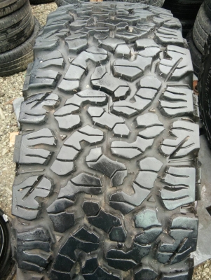 ขายแม็กพร้อมยาง BF U.S.A 265/70R16 ปี16 ดอกยางเต็มสดทุกเส้น ผ้าใบ 10 ชั้น ใช้งานมาน้อย คุ้มสุดๆ ชุดล