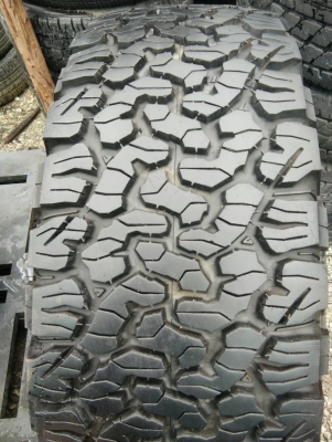 ขายแม็กพร้อมยาง BF U.S.A 265/70R16 ปี16 ดอกยางเต็มสดทุกเส้น ผ้าใบ 10 ชั้น ใช้งานมาน้อย คุ้มสุดๆ ชุดล