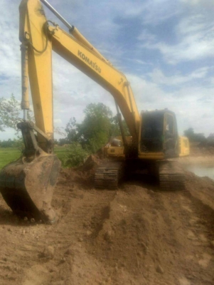 ขายKOMATSU PC200-6 ไฟเต็มเอกสารเล่มทะเบียนราคา 680,000