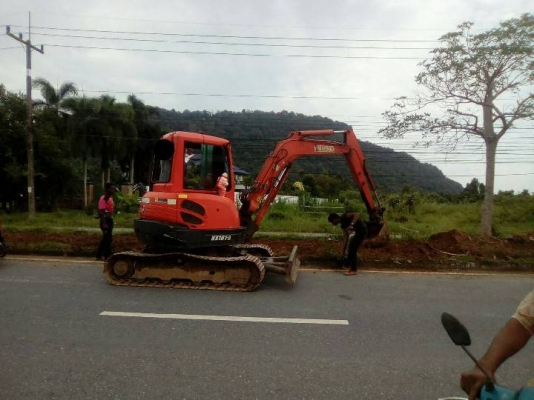 ขายKUBOTA KX91-3 เอกสารเล่มทะเบียน 5,000 ชม.ราคา 500,000 ต่อรอง