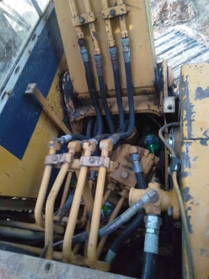 ขายคู่ 2 คันKOMATSU PC60-3 กับรถไถKUBOA M9540 ไม่มีเล่มทะเบียนทั้งคู่ราคา 370,000 ขายคู่ 2 คันKOMATSU PC60-3 กับรถไถKUBOA M9540 ไม่มีเล่มทะเบียนทั้งคู่ราคา 370,000