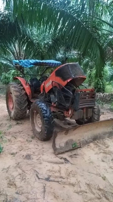 ขายคู่ 2 คันKOMATSU PC60-3 กับรถไถKUBOA M9540 ไม่มีเล่มทะเบียนทั้งคู่ราคา 370,000