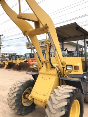 ขายรถตักล้อยาง KOMATSU WA80-3 นำเข้าเองจากญี่ปุ่น สภาพสวยพร้อมใช้งาน มีVDOการทำงานครับ