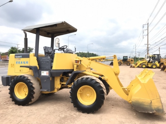 ขายรถตักล้อยาง KOMATSU WA80-3 นำเข้าเองจากญี่ปุ่น สภาพสวยพร้อมใช้งาน มีVDOการทำงานครับ