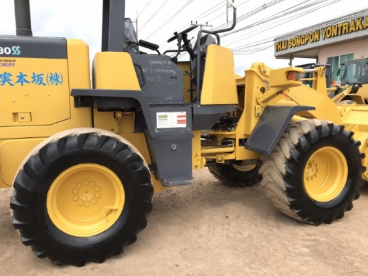 ขายรถตักล้อยาง KOMATSU WA80-3 นำเข้าเองจากญี่ปุ่น สภาพสวยพร้อมใช้งาน มีVDOการทำงานครับ