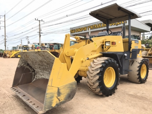 ขายรถตักล้อยาง KOMATSU WA80-3 นำเข้าเองจากญี่ปุ่น สภาพสวยพร้อมใช้งาน มีVDOการทำงานครับ