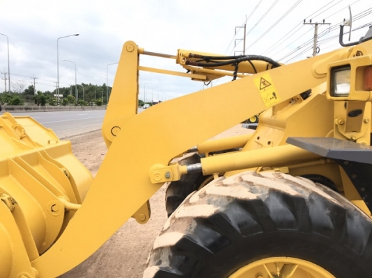 ขายรถตักล้อยาง KOMATSU WA80-3 นำเข้าเองจากญี่ปุ่น สภาพสวยพร้อมใช้งาน มีVDOการทำงานครับ