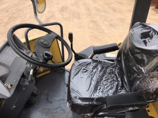 ขายรถตักล้อยาง KOMATSU WA80-3 นำเข้าเองจากญี่ปุ่น สภาพสวยพร้อมใช้งาน มีVDOการทำงานครับ