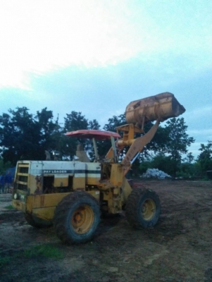ขายรถตักล้อยางKOMATSU 510 พร้อมใช้ราคา 380,000 ขายรถตักล้อยางKOMATSU 510 พร้อมใช้ราคา 380,000