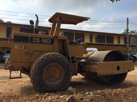 ขายรถบดสั่น CAT CS563