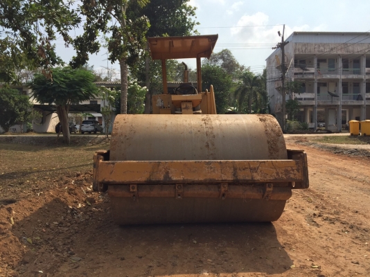 ขายรถบดสั่น CAT CS563