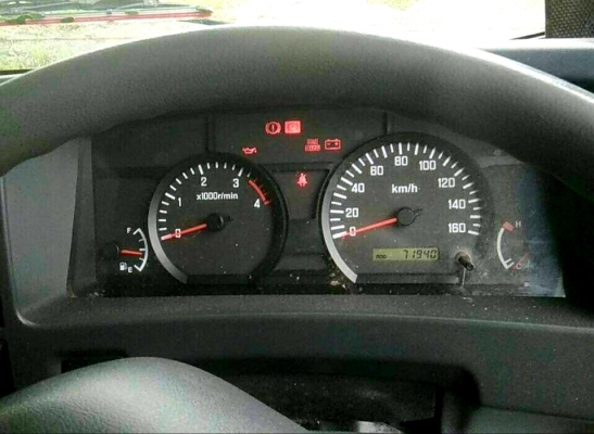 ..หกล้อ อิซูชุ NPR150ยูโร3,ปี56 กะบะยาว4.30ม.รถห้าง มือเดียวป้ายแดงใช้งานน้อย,วิ่ง71,940กม.ไม่เคยบรร