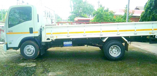 ..หกล้อ อิซูชุ NPR150ยูโร3,ปี56 กะบะยาว4.30ม.รถห้าง มือเดียวป้ายแดงใช้งานน้อย,วิ่ง71,940กม.ไม่เคยบรร