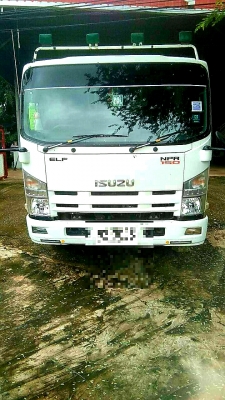 ..หกล้อ อิซูชุ NPR150ยูโร3,ปี56 กะบะยาว4.30ม.รถห้าง มือเดียวป้ายแดงใช้งานน้อย,วิ่ง71,940กม.ไม่เคยบรร