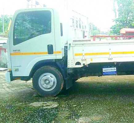 ..หกล้อ อิซูชุ NPR150ยูโร3,ปี56 กะบะยาว4.30ม.รถห้าง มือเดียวป้ายแดงใช้งานน้อย,วิ่ง71,940กม.ไม่เคยบรร