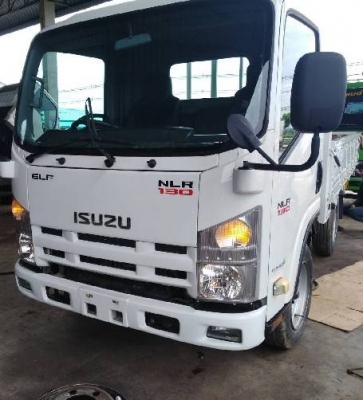 ..หกล้อ อิซูชุ NPR150ยูโร3,ปี56 กะบะยาว4.30ม.รถห้าง มือเดียวป้ายแดงใช้งานน้อย,วิ่ง71,940กม.ไม่เคยบรร