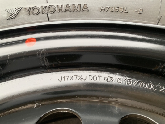 ล้ออะไหล่ 6รู139 ขอบ 17 แถมยาง 265-65-17 Yokohama ปี 15