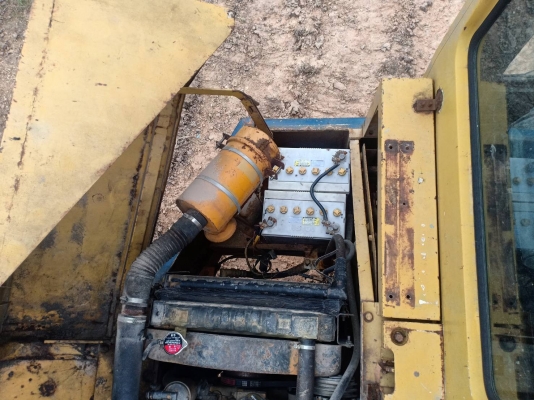 ขาย KOMATSU PC60-5 มีหัวคีปกับบุ้งกี๋ราคา 290,000