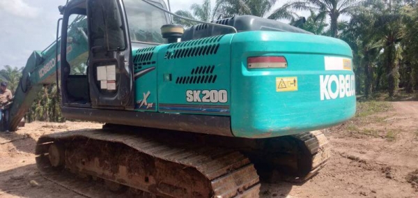 ขาย KOBELCO SK200-8YN12SUPE XM ไมล์15,200ชม.ราคา 1,900,000
