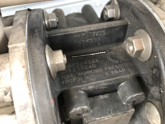 ขายปั๊มไดอะแฟรม ARO Ingersoll Rand โครงพลาสติก ขนาด 4หุน สภาพสวย ดูดแรง พร้อมใช้งาน ราคาตัวละ 3,300 บาท