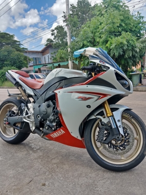 R1 สภาพนางฟ้า