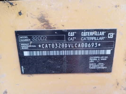 ขายCAT320D2 ไมล์ 10,600ชม.ราคา 1,800,000