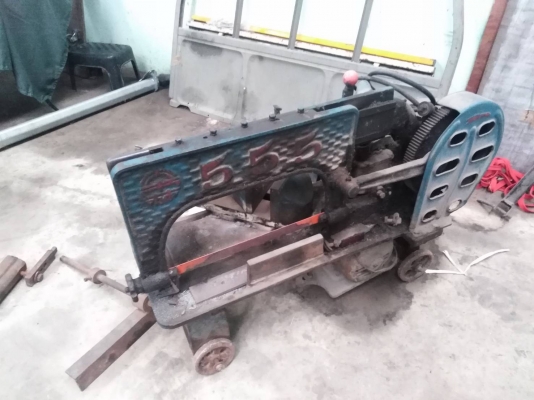 เครื่องเลื่อยไฟฟ้า