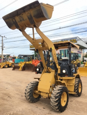 ขายรถตักล้อยาง CAT 901B (3,XXX ชั่วโมง) นำเข้าเองจากญี่ปุ่น สภาพสวยพร้อมใช้งาน มีVDOการทำงานครับ