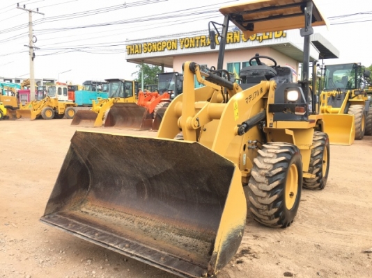 ขายรถตักล้อยาง CAT 901B (3,XXX ชั่วโมง) นำเข้าเองจากญี่ปุ่น สภาพสวยพร้อมใช้งาน มีVDOการทำงานครับ