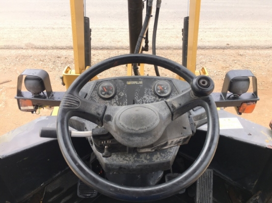 ขายรถตักล้อยาง CAT 901B (3,XXX ชั่วโมง) นำเข้าเองจากญี่ปุ่น สภาพสวยพร้อมใช้งาน มีVDOการทำงานครับ