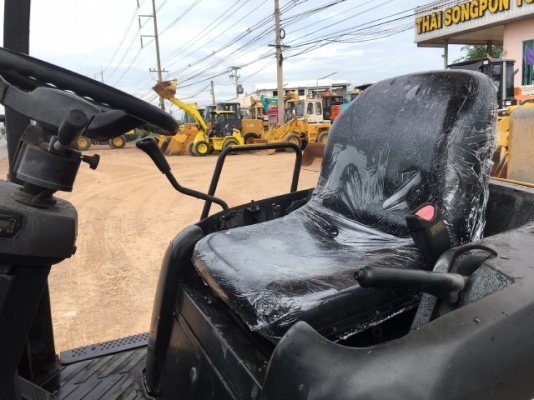 ขายรถตักล้อยาง CAT 901B (3,XXX ชั่วโมง) นำเข้าเองจากญี่ปุ่น สภาพสวยพร้อมใช้งาน มีVDOการทำงานครับ