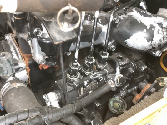 ขายรถตักล้อยาง CAT 901B (3,XXX ชั่วโมง) นำเข้าเองจากญี่ปุ่น สภาพสวยพร้อมใช้งาน มีVDOการทำงานครับ