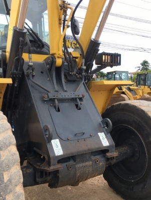 ขายรถตักล้อยาง KOMATSU WA200-6 ปี 2013 นำเข้าเองจากญี่ปุ่น สภาพสวยพร้อมใช้งาน มีVDOการทำงานครับ