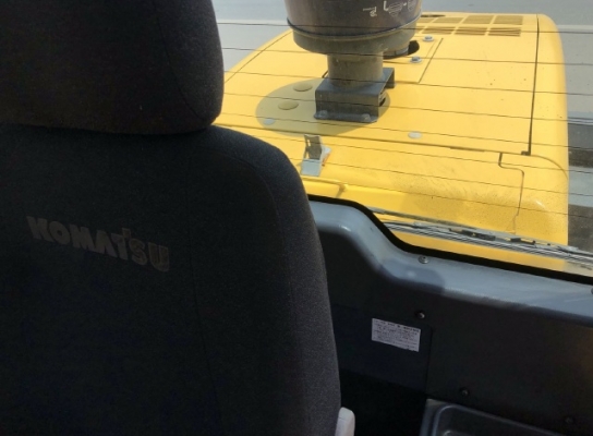 ขายรถตักล้อยาง KOMATSU WA200-6 ปี 2013 นำเข้าเองจากญี่ปุ่น สภาพสวยพร้อมใช้งาน มีVDOการทำงานครับ